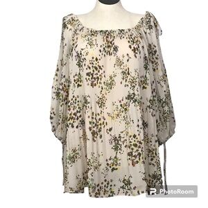 Rose + Olive Peplum Shirt Women’s Size 3X Color Beige Print Floral Short Sleeve.
